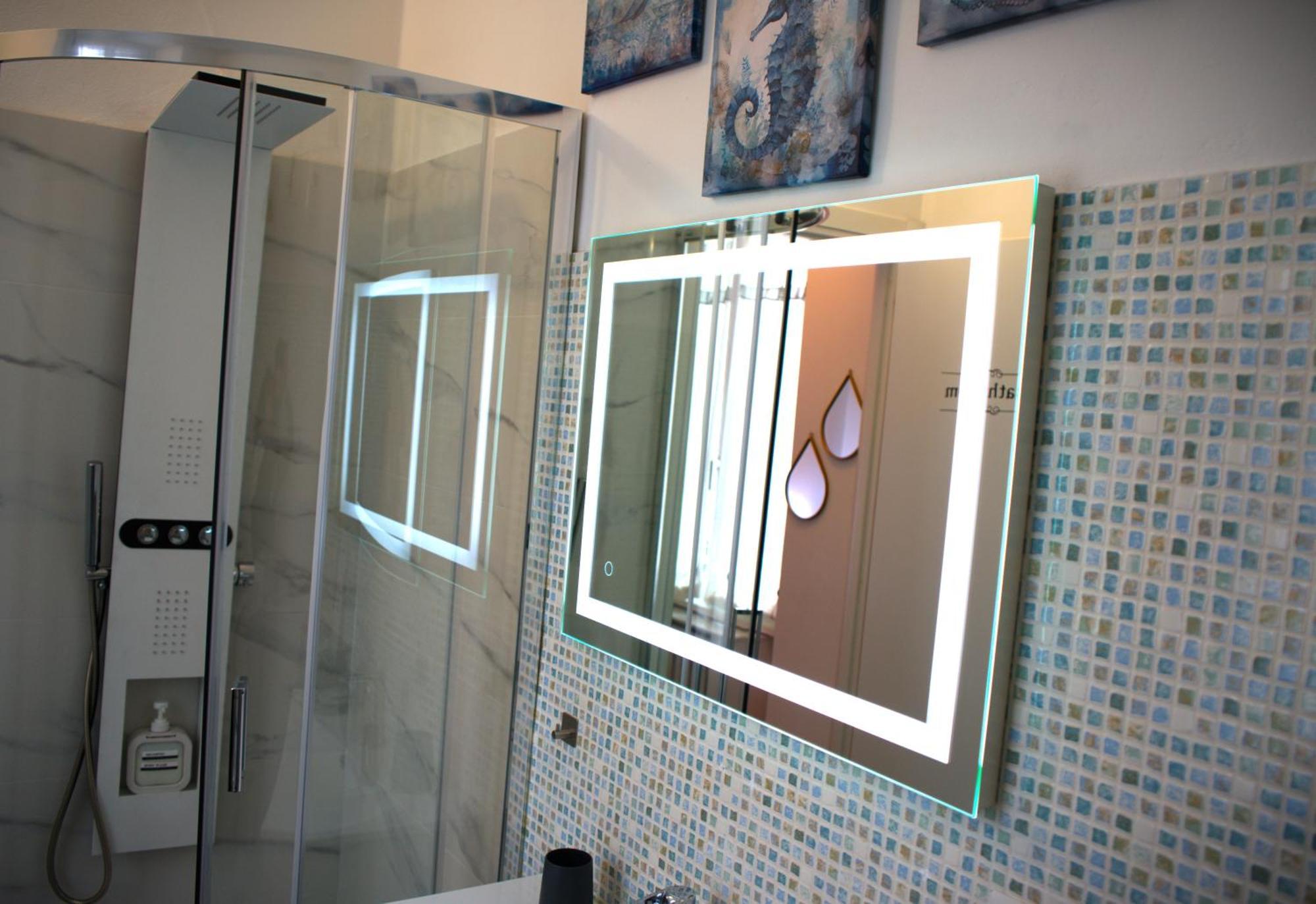 Portatorre Suite, A Charming Apartment In The Heart Of Como, Free Private Parking, Air Conditioning & More! Exterior photo